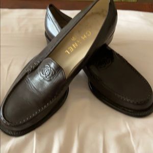 Women’s Chanel loafers new without tag never worn